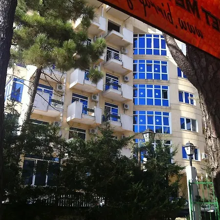 卡莫米尔酒店