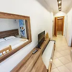 Kamomil Hotel