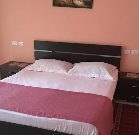Kamomil Hotel
