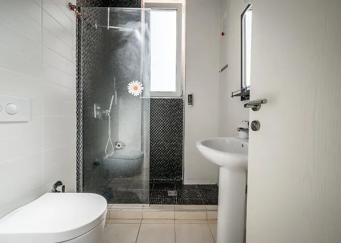 Kamomil Hotel 3*