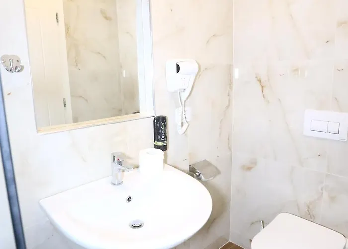 Kamomil 3* Shkallnur