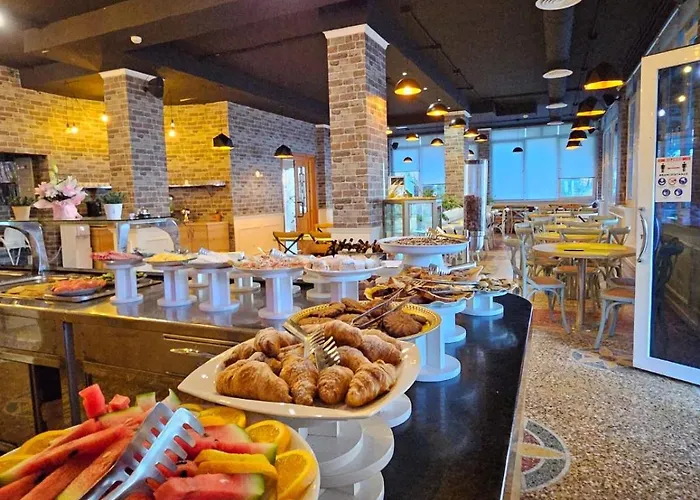 Kamomil Hotel