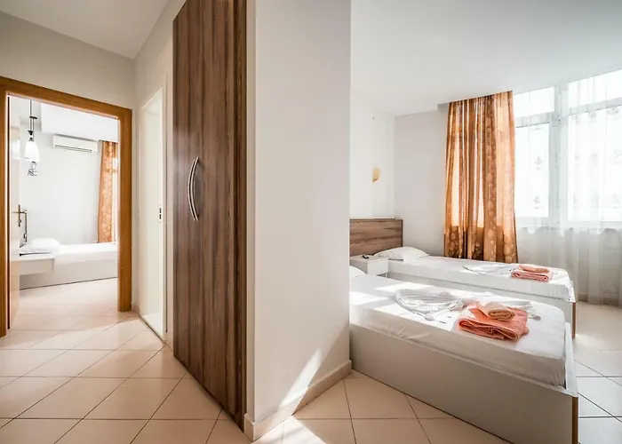 Kamomil 3* Shkallnur